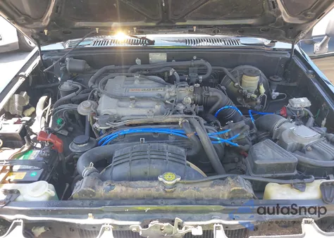 1988 Toyota Pickup Short Bed Vn63 z USA, uszkodzony, nr VIN JT4VN63C5J0026658